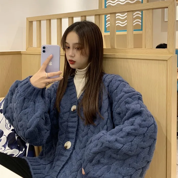 Korean version of loose V-neck linen pattern thick casual cardigan sweater jacket women
Korean version of loose V-neck linen pattern thick casual cardigan sweater jacket women