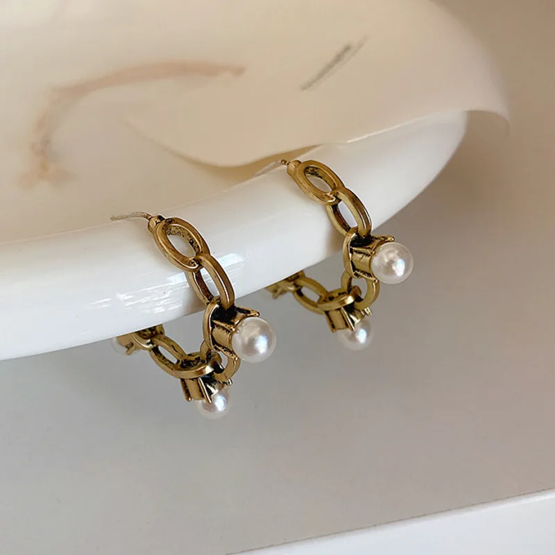 Korea New Fashion Vintage Old Metal Chain Big Small Imitation Pearl Metal Gold Color Stud Earrings For Women Party Jewelry Gifts
Korea New Fashion Vintage Old Metal Chain Big Small Imitation Pearl Metal Gold Color Stud Earrings For Women Party Jewelry Gifts