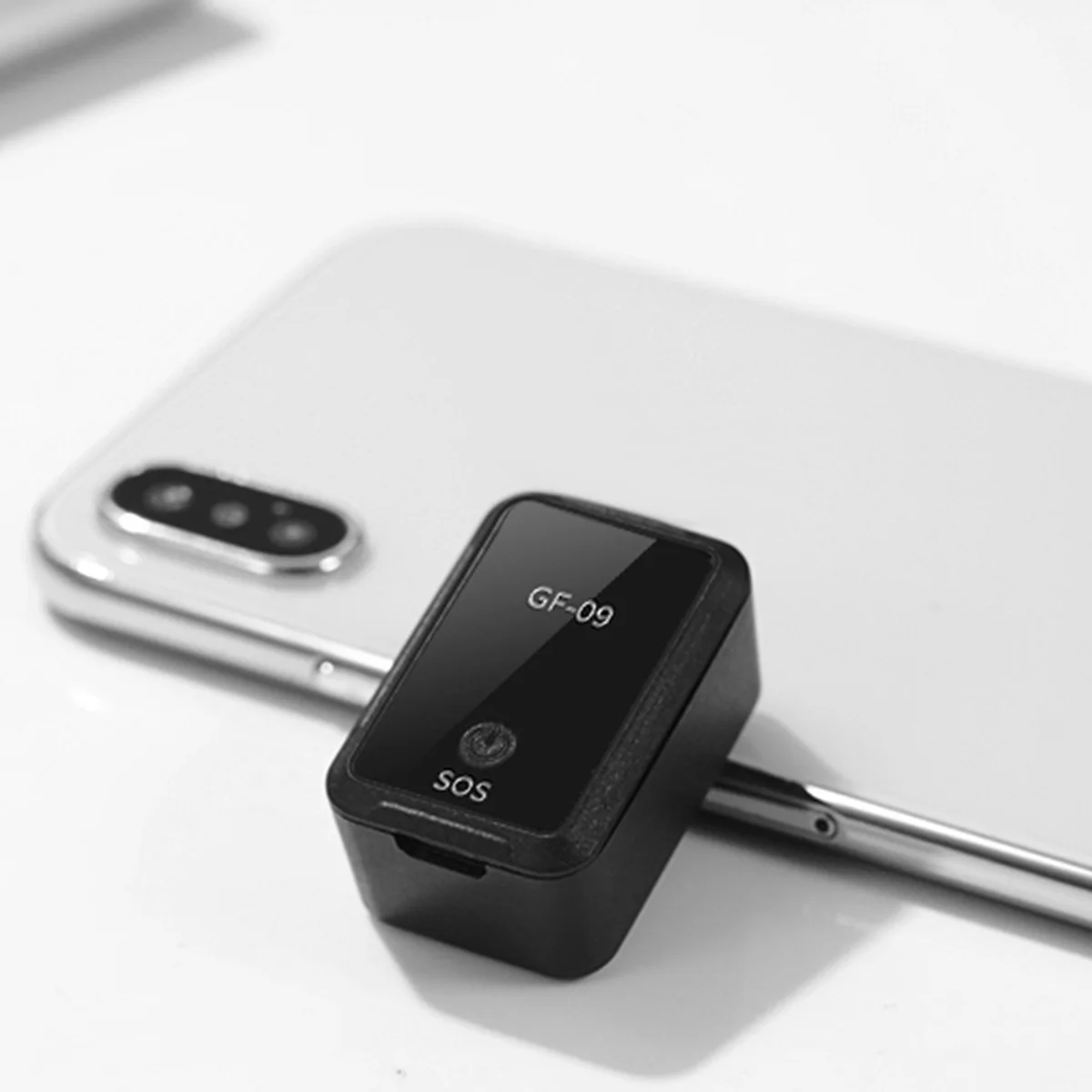 SOONHUA Car GPS Locator GPS Tracker Anti-Dropping Device Voice Control Real-Time Trackers With APP Remote With Charging Cable
SOONHUA Car GPS Locator GPS Tracker Anti-Dropping Device Voice Control Real-Time Trackers With APP Remote With Charging Cable