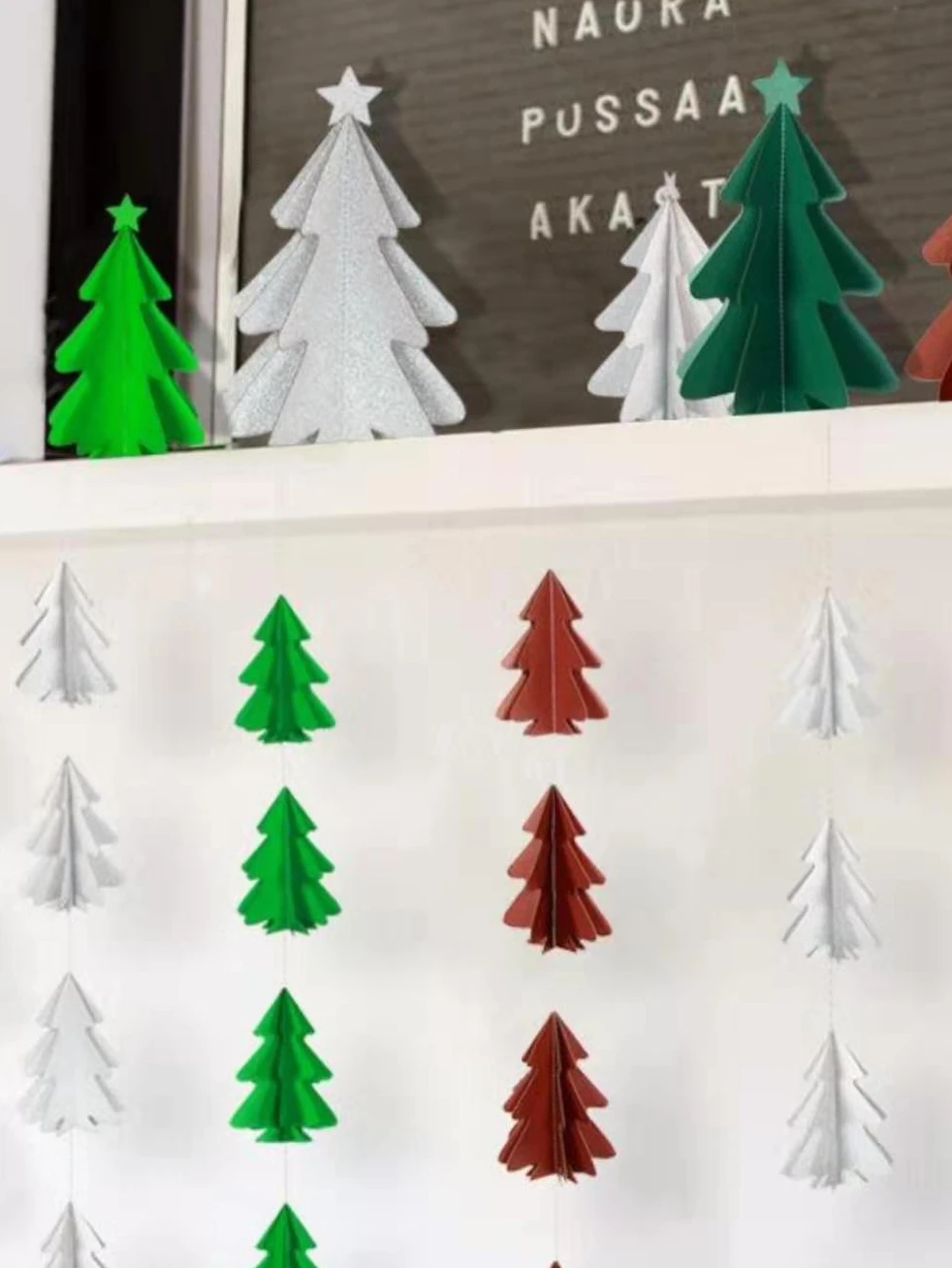 Christmas decorations 3D Mini tree flower drawing indoor scene flag hanging party decoration supplies 
Christmas decorations 3D Mini tree flower drawing indoor scene flag hanging party decoration supplies