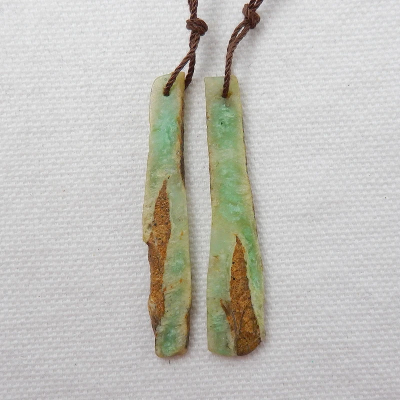 Wholesales 1Pairs Natural Stone Chrysoprase Green Color Fashion Nugget Earring Bead 47x8x2mm 3.4g
Wholesales 1Pairs Natural Stone Chrysoprase Green Color Fashion Nugget Earring Bead 47x8x2mm 3.4g
