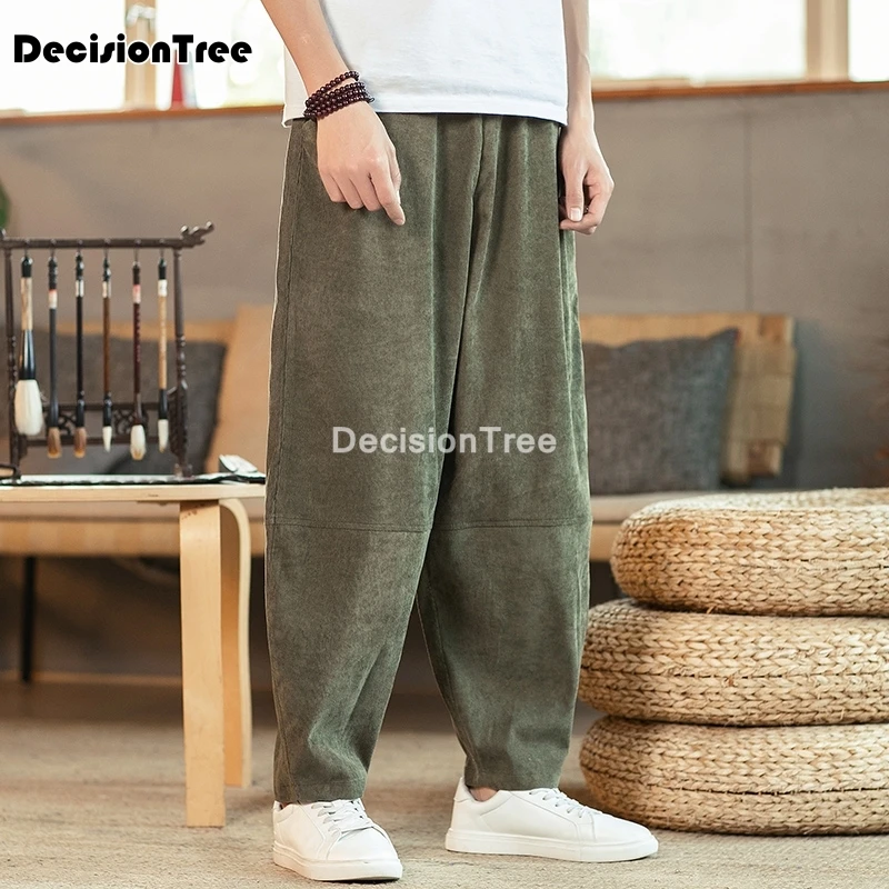 2022 men casual harem pants trousers mens cotton linen pants male chinese style solid calf length pants loose cotton linen pants
2022 men casual harem pants trousers mens cotton linen pants male chinese style solid calf length pants loose cotton linen pants