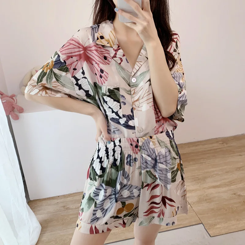 Summer Women's Short Sleeve Sleepwear Turn-down Collar Printing Shorts Pajama Set Satin Sexy Pajamas Loungewear Home Clothes
Summer Women's Short Sleeve Sleepwear Turn-down Collar Printing Shorts Pajama Set Satin Sexy Pajamas Loungewear Home Clothes