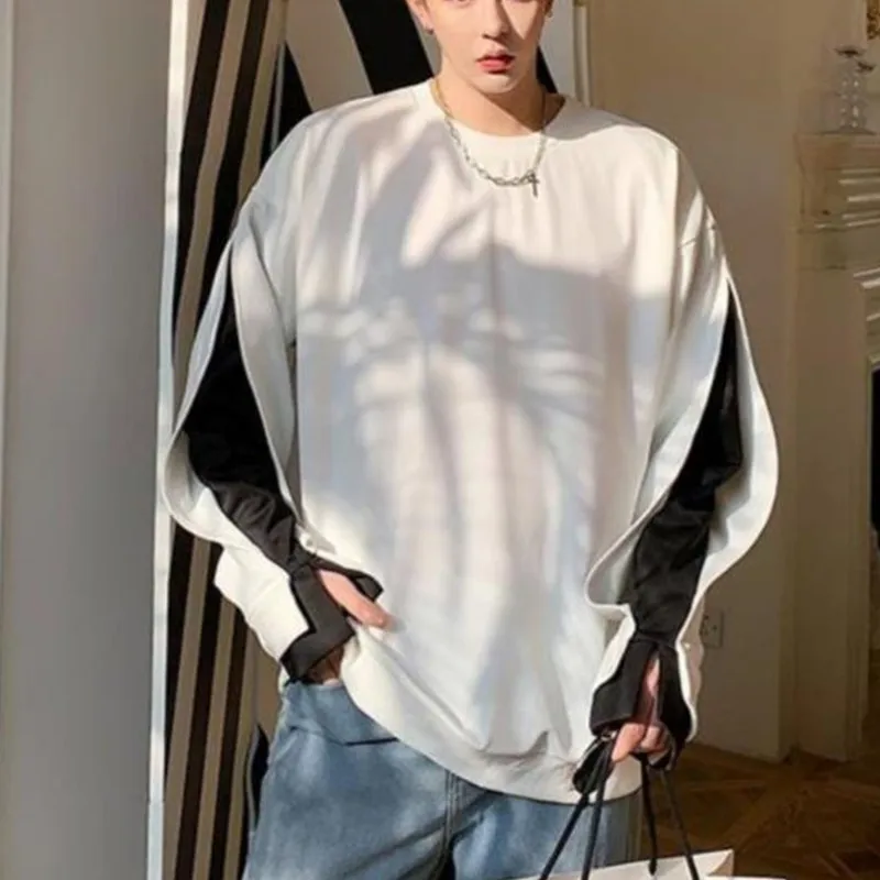 Fashion Men Sweatshirts Patchwork Streetwear O Neck Long Sleeve Casual Pullovers 2021 Personality Korean Loose Hoodies
Fashion Men Sweatshirts Patchwork Streetwear O Neck Long Sleeve Casual Pullovers 2021 Personality Korean Loose Hoodies