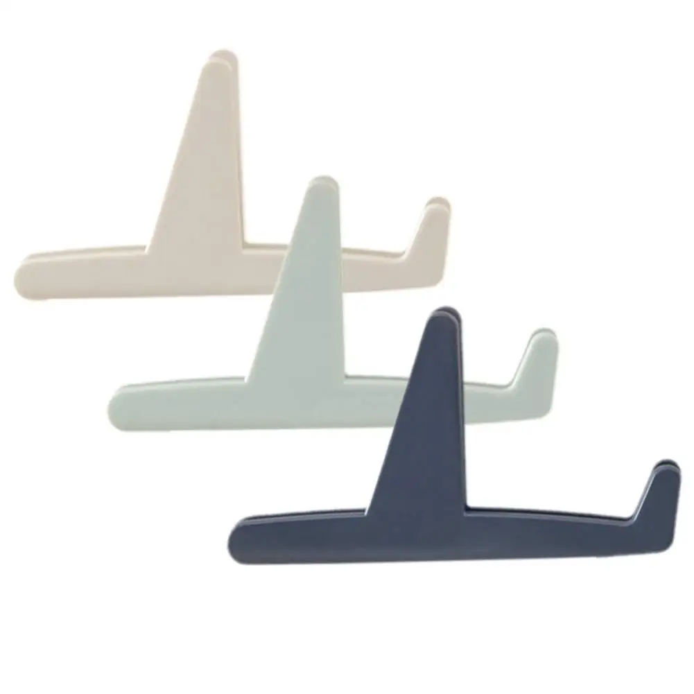 1 Pair New Flying Plug Hook Free Punch Self-adhesive Hook Plug Storage Hook Multifunctional Wall Hook Socket Holder
1 Pair New Flying Plug Hook Free Punch Self-adhesive Hook Plug Storage Hook Multifunctional Wall Hook Socket Holder