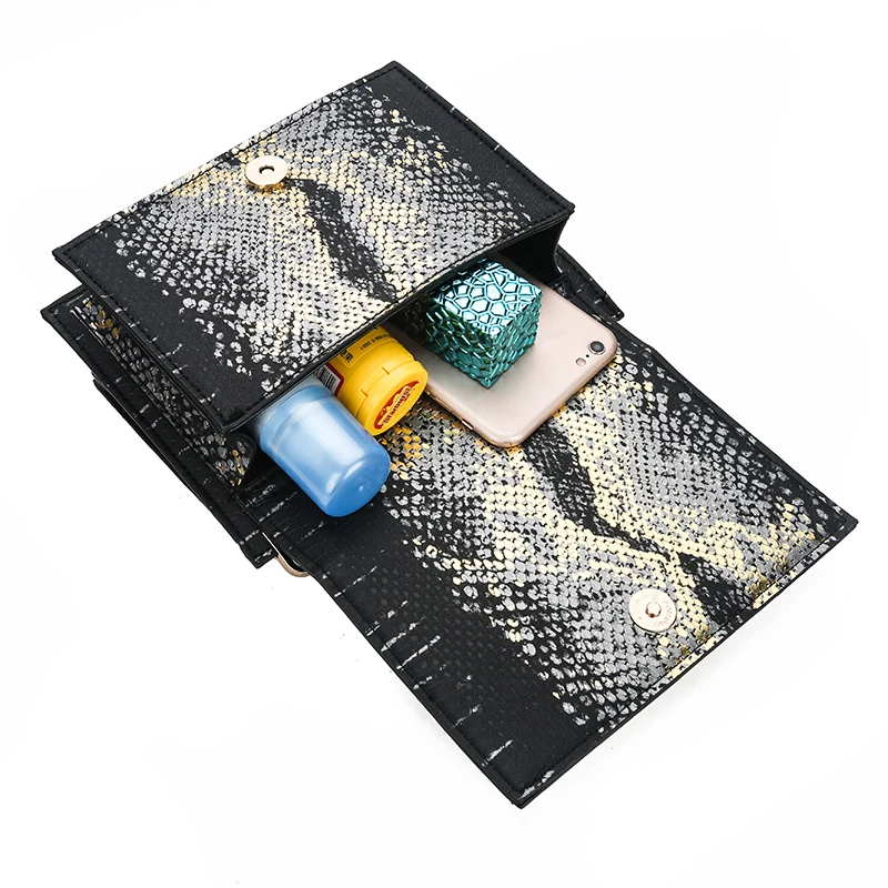 Female Shoulder Bag Serpentine Print Handbag Crossbody Bag for Women Fashion High Capacity 2020 PU Leather Retro
Female Shoulder Bag Serpentine Print Handbag Crossbody Bag for Women Fashion High Capacity 2020 PU Leather Retro