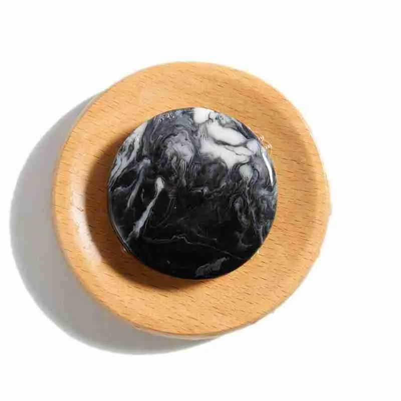 1pc Volcanic Mud Slimming Soap Essential Oil Cleansing Handmade Mineral Soap Lubricating Deep Mud The Skin Bath Soap Cleans J6Q2
1pc Volcanic Mud Slimming Soap Essential Oil Cleansing Handmade Mineral Soap Lubricating Deep Mud The Skin Bath Soap Cleans J6Q2