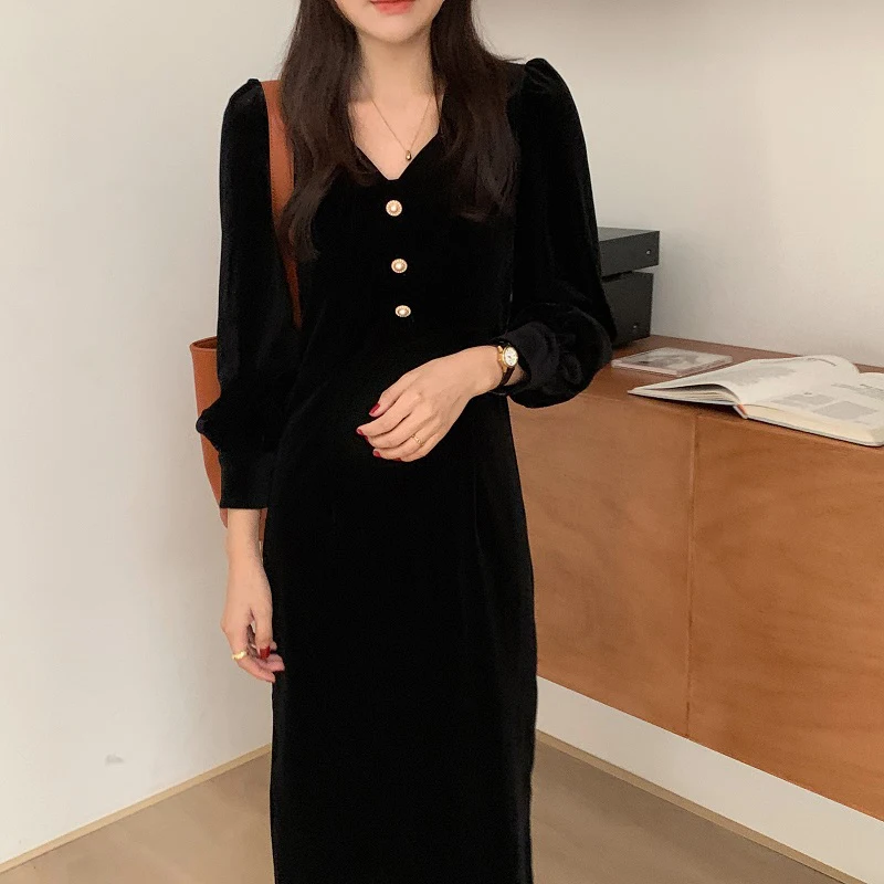 Alien Kitty 2020 New Retro Women Dresses Sweet Lace Top V-neck Velvet Autumn Mid-Calf Elegant Long Vestidos Two Peices 
Alien Kitty 2020 New Retro Women Dresses Sweet Lace Top V-neck Velvet Autumn Mid-Calf Elegant Long Vestidos Two Peices