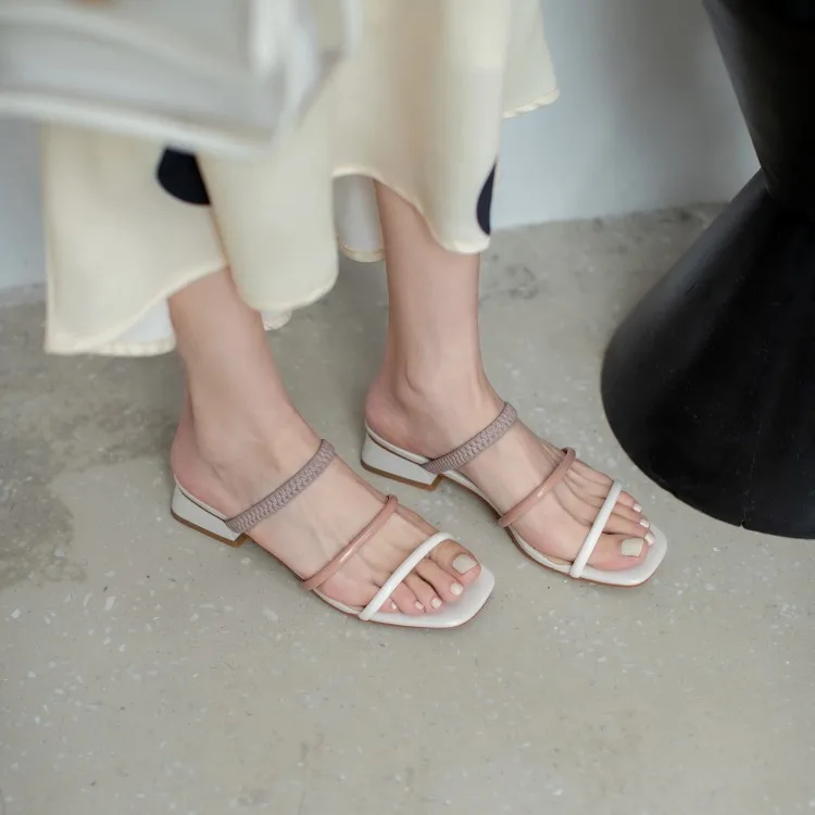 Low Med Rubber Flip Flops Shoes Slippers Women Summer Slides Pantofle Hawaiian 2021 Basic Retro Rome Fabric PU Hoof Heels
Low Med Rubber Flip Flops Shoes Slippers Women Summer Slides Pantofle Hawaiian 2021 Basic Retro Rome Fabric PU Hoof Heels