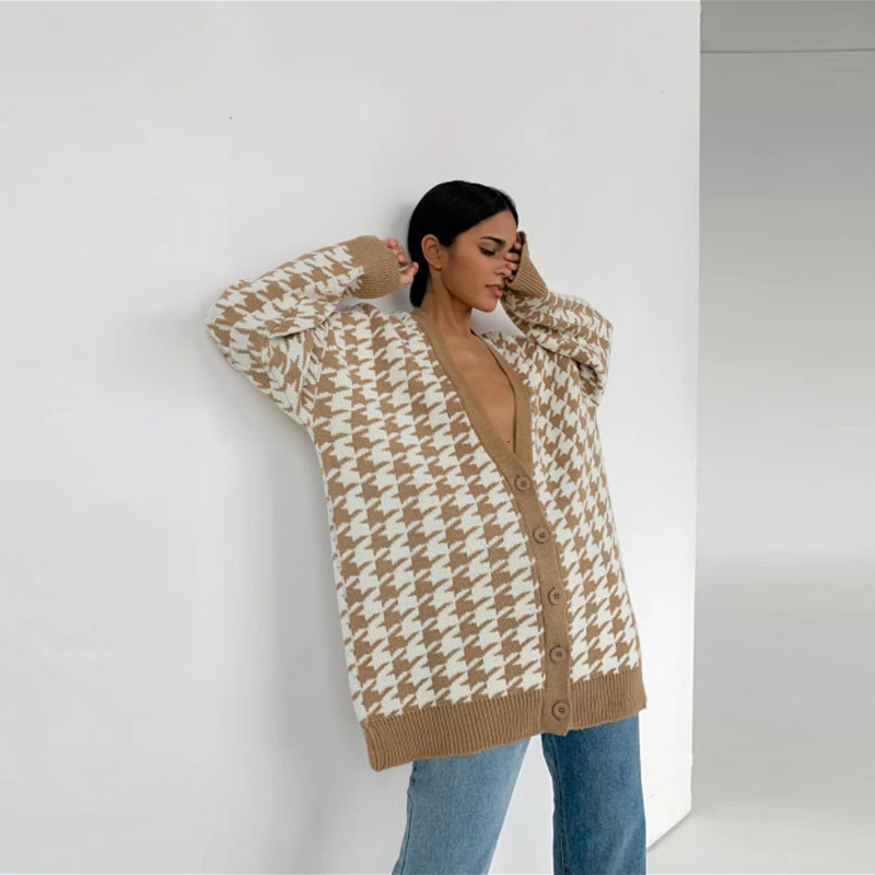 Casual Geometric England Style Sweater Woman V-Neck Single Breasted Long Sleeve Cardigan 2021 New A\W Date Office
Casual Geometric England Style Sweater Woman V-Neck Single Breasted Long Sleeve Cardigan 2021 New A\W Date Office