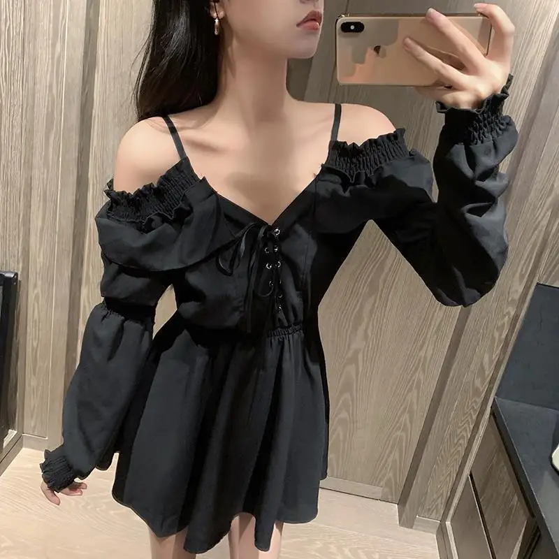 Gothic Black Dress Women Casual Button Lace Evening Party Sexy Mini Dress Female Long Sleeve One-piece Dress Korean 2020 Autumn
Gothic Black Dress Women Casual Button Lace Evening Party Sexy Mini Dress Female Long Sleeve One-piece Dress Korean 2020 Autumn
