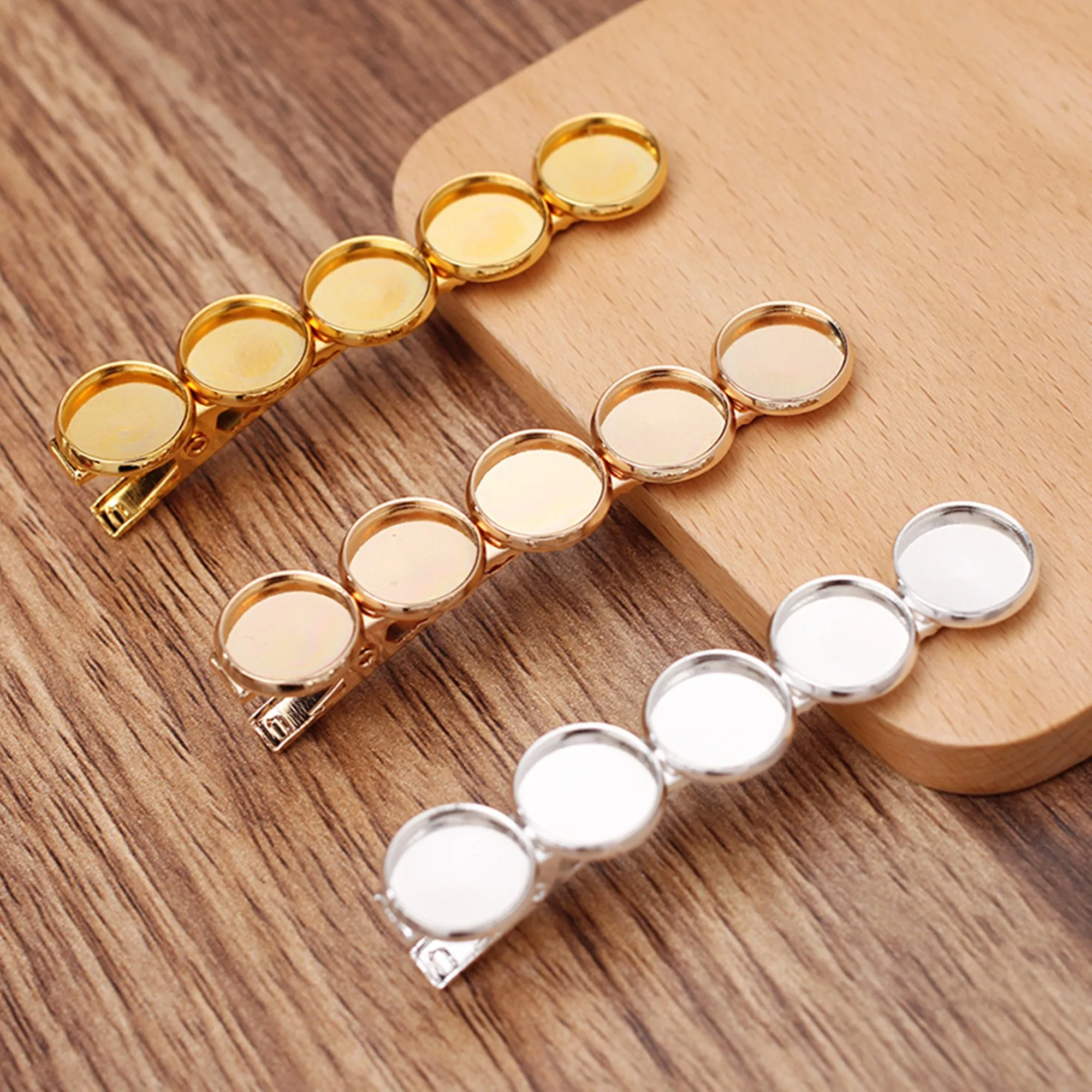2 Pcs/lot 12mm Hair Clips Fashion Hairpin Blank Base for Diy Jewelry Making Pearl Hair Clip Setting craft supplies
2 Pcs/lot 12mm Hair Clips Fashion Hairpin Blank Base for Diy Jewelry Making Pearl Hair Clip Setting craft supplies