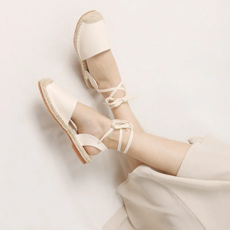 2021 new summer Baotou sandals women's lace up fashion versatile straw fisherman's shoes summer strap flat shoes
2021 new summer Baotou sandals women's lace up fashion versatile straw fisherman's shoes summer strap flat shoes
