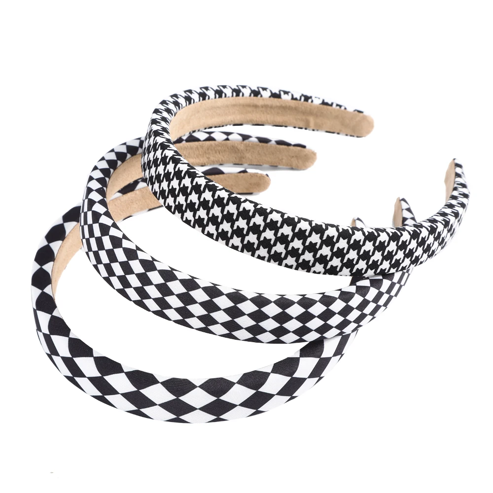 Kajeer Black and White Plaid Stitching Thousand Birds Plum Tape Ladies New Fashion Hair Accessories Narrow Side Sponge Headband
Kajeer Black and White Plaid Stitching Thousand Birds Plum Tape Ladies New Fashion Hair Accessories Narrow Side Sponge Headband
