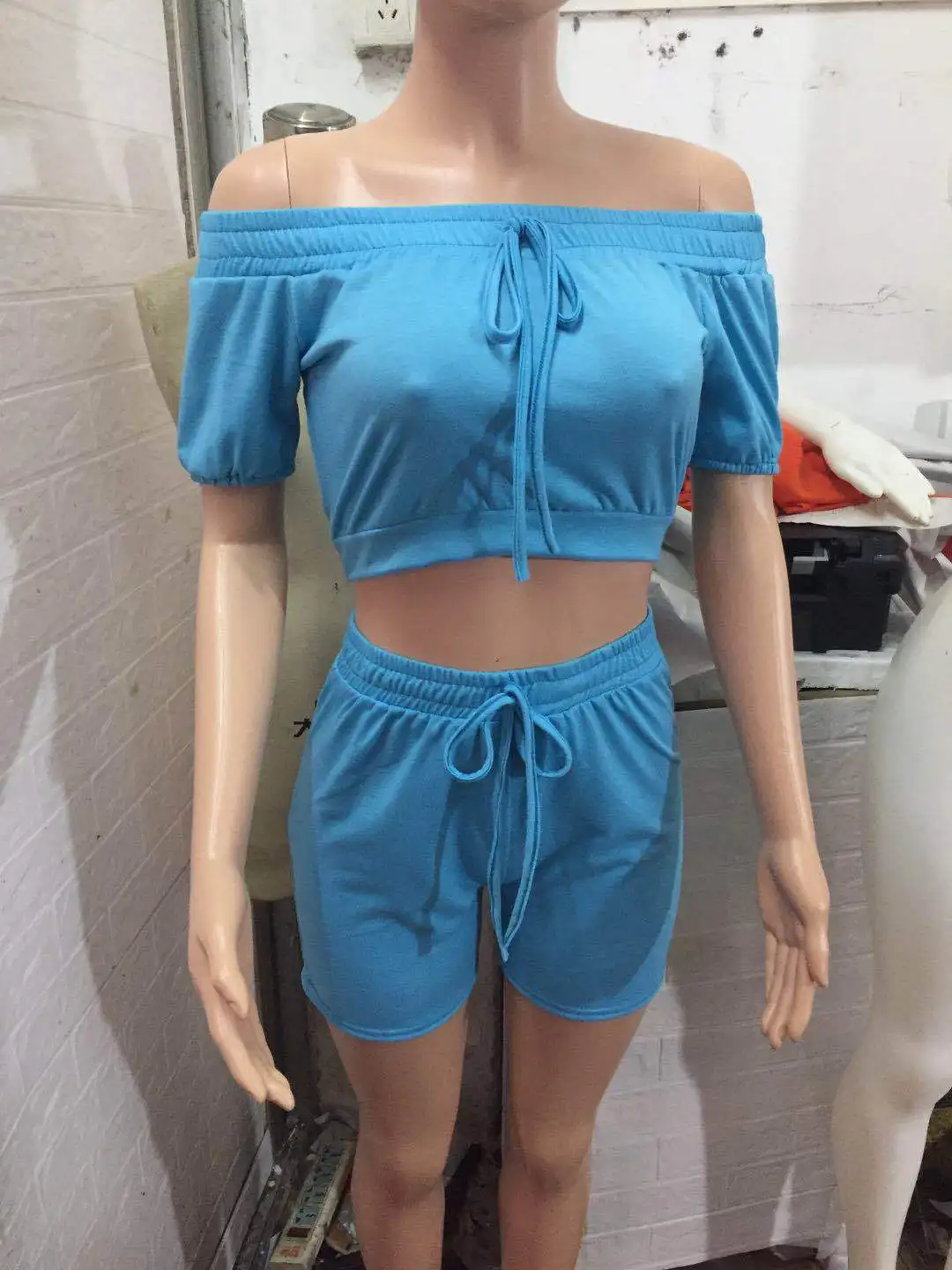 Cutubly Slash Neck Casual Two Piece Set Solid Two Piece Sets for Women Off Shoulder Short Sleeve Drawstring Club Two Piece Set
Cutubly Slash Neck Casual Two Piece Set Solid Two Piece Sets for Women Off Shoulder Short Sleeve Drawstring Club Two Piece Set