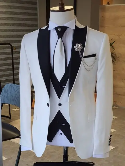 Lastest Design White Costume Homme Men Suits Black Peak Lapel Wedding Tuxedo Terno Masculino Prom Groom 3 Pcs Slim Fit Blazer
Lastest Design White Costume Homme Men Suits Black Peak Lapel Wedding Tuxedo Terno Masculino Prom Groom 3 Pcs Slim Fit Blazer