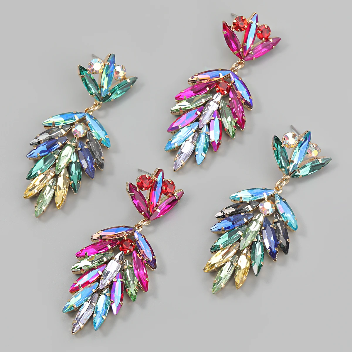 Fashionable Metal Rhinestone Geometric Earrings School Party Shiny Dangle Earrings Women's Elegant Statement Earrings
Fashionable Metal Rhinestone Geometric Earrings School Party Shiny Dangle Earrings Women's Elegant Statement Earrings