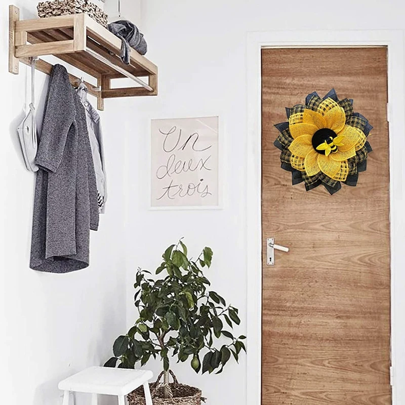 Simulation Leaf Bee Sunflower Wreath Artificial Garland Hanging Pendants Wedding Door Wreaths 35cm for Bee Festival
Simulation Leaf Bee Sunflower Wreath Artificial Garland Hanging Pendants Wedding Door Wreaths 35cm for Bee Festival