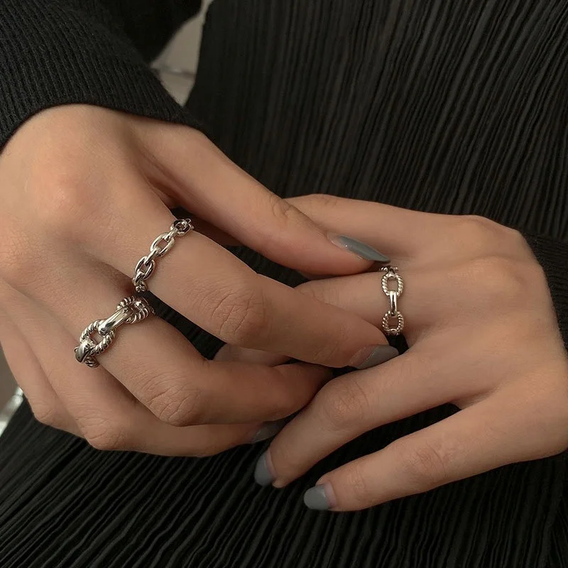 2021 New Ladies Chain Twist Open Ring Fashion Korean Jewelry Unusual Wedding Party Ring Girl Finger Accessories
2021 New Ladies Chain Twist Open Ring Fashion Korean Jewelry Unusual Wedding Party Ring Girl Finger Accessories
