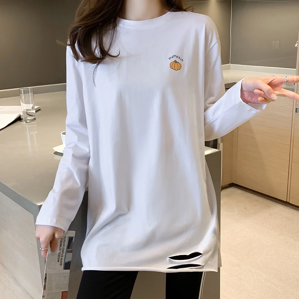 Print Graphics Long Sleeve Womens Tshirt Casual White Fashion Tops 100% Cotton T Shirt Ladies Fashion Korean Tee Shirt Spring
Print Graphics Long Sleeve Womens Tshirt Casual White Fashion Tops 100% Cotton T Shirt Ladies Fashion Korean Tee Shirt Spring