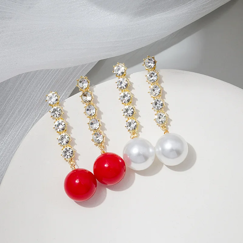 Fashion, Exaggeration, Luxury, Sweet Pearl, Long Ladies Earrings, Wedding Birthday, Personality, Face, Thin Red Jewelry.
Fashion, Exaggeration, Luxury, Sweet Pearl, Long Ladies Earrings, Wedding Birthday, Personality, Face, Thin Red Jewelry.