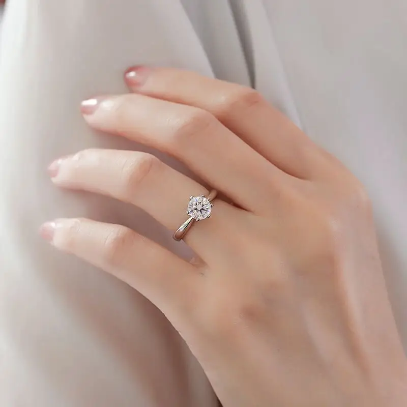 Mosanite diamond ring genuine 1 carat 6 claw wedding ring lovers ring 
Mosanite diamond ring genuine 1 carat 6 claw wedding ring lovers ring