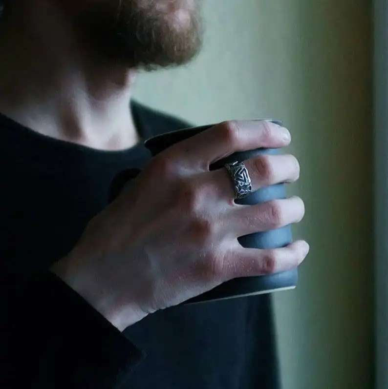 2021 New Luxury Viking Men Wolves of Odin Valknut Forging 316L Stainless Steel Ring Pagan Nordic Amulet Biker Jewelry
2021 New Luxury Viking Men Wolves of Odin Valknut Forging 316L Stainless Steel Ring Pagan Nordic Amulet Biker Jewelry
