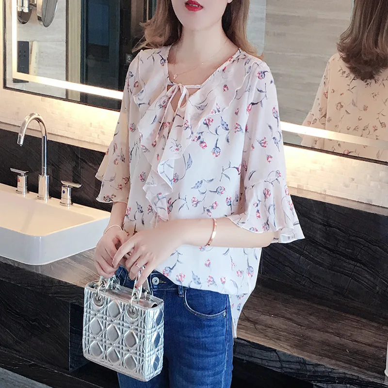 V-neck Floral Printed Chiffon Women Blouse Ruffed Shirt Half Sleeve Casual Streetwear Female Shirt Summer Holiday Tops 2021 New
V-neck Floral Printed Chiffon Women Blouse Ruffed Shirt Half Sleeve Casual Streetwear Female Shirt Summer Holiday Tops 2021 New