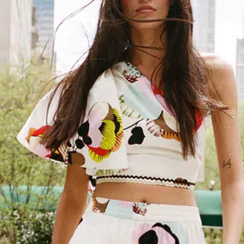 CP Bohemian Style Asymmetrical Tshirts Women Fashion Printed Tops Women Elegant Sleeveless Summer Short Tees Female Ladie
CP Bohemian Style Asymmetrical Tshirts Women Fashion Printed Tops Women Elegant Sleeveless Summer Short Tees Female Ladie