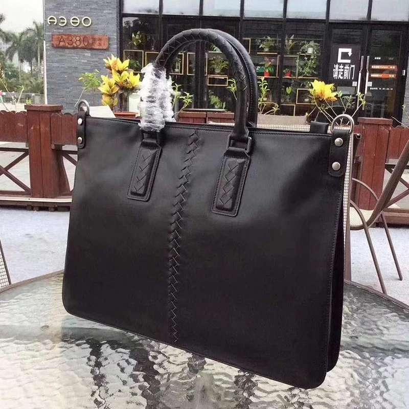 Men High Quality Luxury Cowhide Leather Top Handle Bags Fashion Large Capacity Designer Business Zippers Woven Male Handbag
Men High Quality Luxury Cowhide Leather Top Handle Bags Fashion Large Capacity Designer Business Zippers Woven Male Handbag