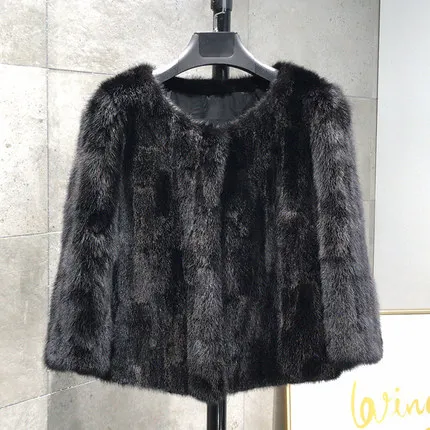 Pop mink short section female fight mink mink fur coat fashion fur mink fur coat female mink fur coat
Pop mink short section female fight mink mink fur coat fashion fur mink fur coat female mink fur coat