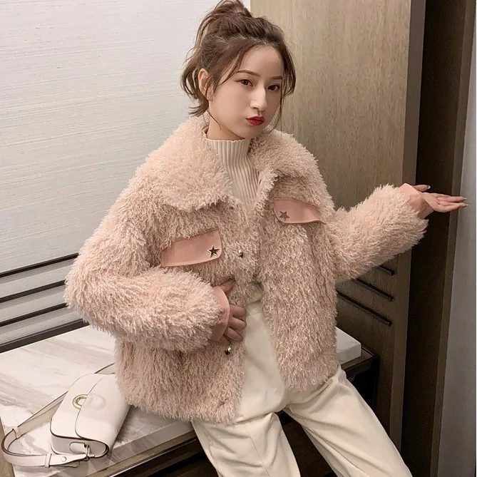 Autumn and winter new Korean version of lapel wool jacket tide loose thin short coat chic lady fan top female
Autumn and winter new Korean version of lapel wool jacket tide loose thin short coat chic lady fan top female