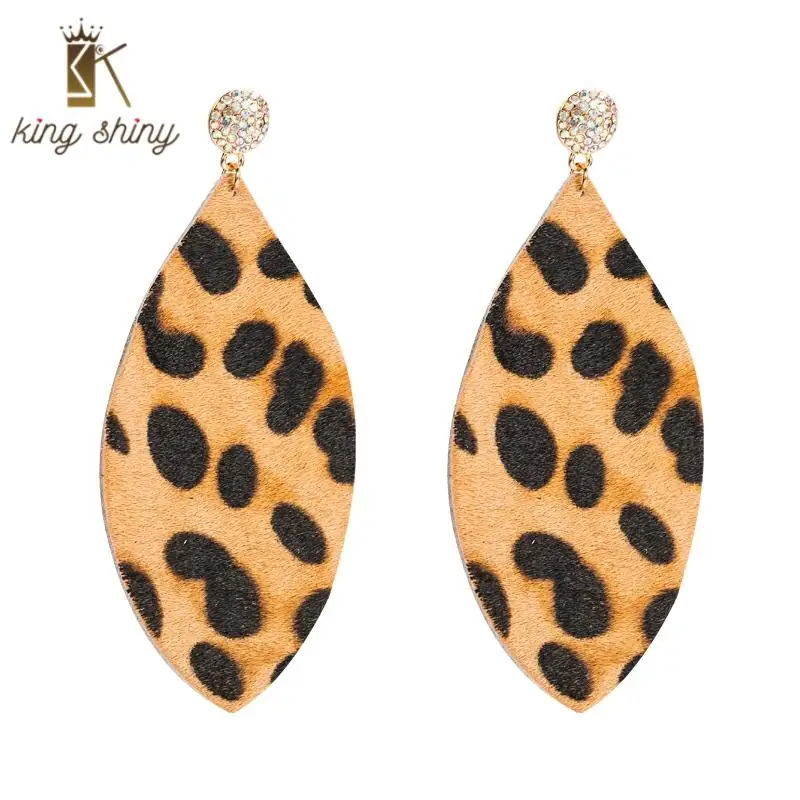 Vintage Bohemian Leopard Print PU Leather Dangle Earrings Hand Made Water Drop Shape Statement Earrings Girls Party Ear Jewelry
Vintage Bohemian Leopard Print PU Leather Dangle Earrings Hand Made Water Drop Shape Statement Earrings Girls Party Ear Jewelry