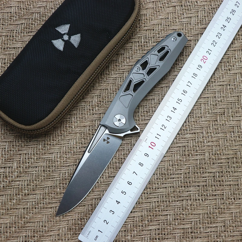 Складной нож JK3214, многофункциональный Клинок с шарикоподшипником, лезвие из стали D2, титановая ручка, для ежедневного использования, кемпин...
Складной нож JK3214, многофункциональный Клинок с шарикоподшипником, лезвие из стали D2, титановая ручка, для ежедневного использования, кемпин...