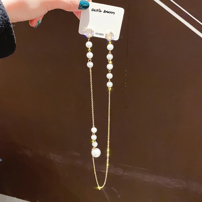 Silver Needle Pearl Necklace Earring Connected Earring Character Long Pendant Pearl Lady Earring Stud Earring
Silver Needle Pearl Necklace Earring Connected Earring Character Long Pendant Pearl Lady Earring Stud Earring