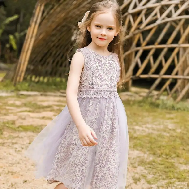 Children's Clothing 
Children's Clothing