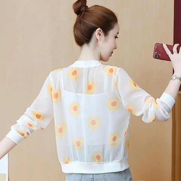 Women 2021 Summer Ice Silk Thin Sun Protection Clothing Jackets Female Casual Jackets Zipper Lightweight Breathable Coat R191
Women 2021 Summer Ice Silk Thin Sun Protection Clothing Jackets Female Casual Jackets Zipper Lightweight Breathable Coat R191