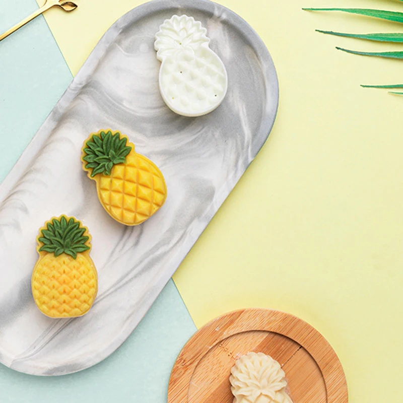 Plastic Mooncake Mold 50g Cookie Cutter with Pineapple Lotus Stamp Hand Press Chocolate Moon Cake Mould DIY Bakeware Mid-autumn
Plastic Mooncake Mold 50g Cookie Cutter with Pineapple Lotus Stamp Hand Press Chocolate Moon Cake Mould DIY Bakeware Mid-autumn