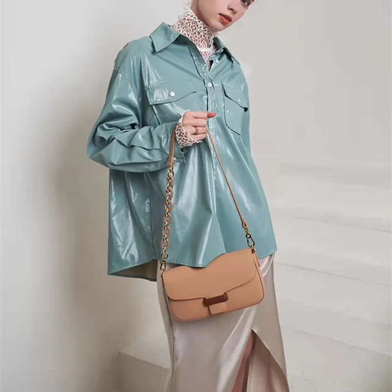 Women Square Messenger Bag Coated Cowhide Leather Panelled Handbag Fashional New Armpit Bags For Ladies
Women Square Messenger Bag Coated Cowhide Leather Panelled Handbag Fashional New Armpit Bags For Ladies