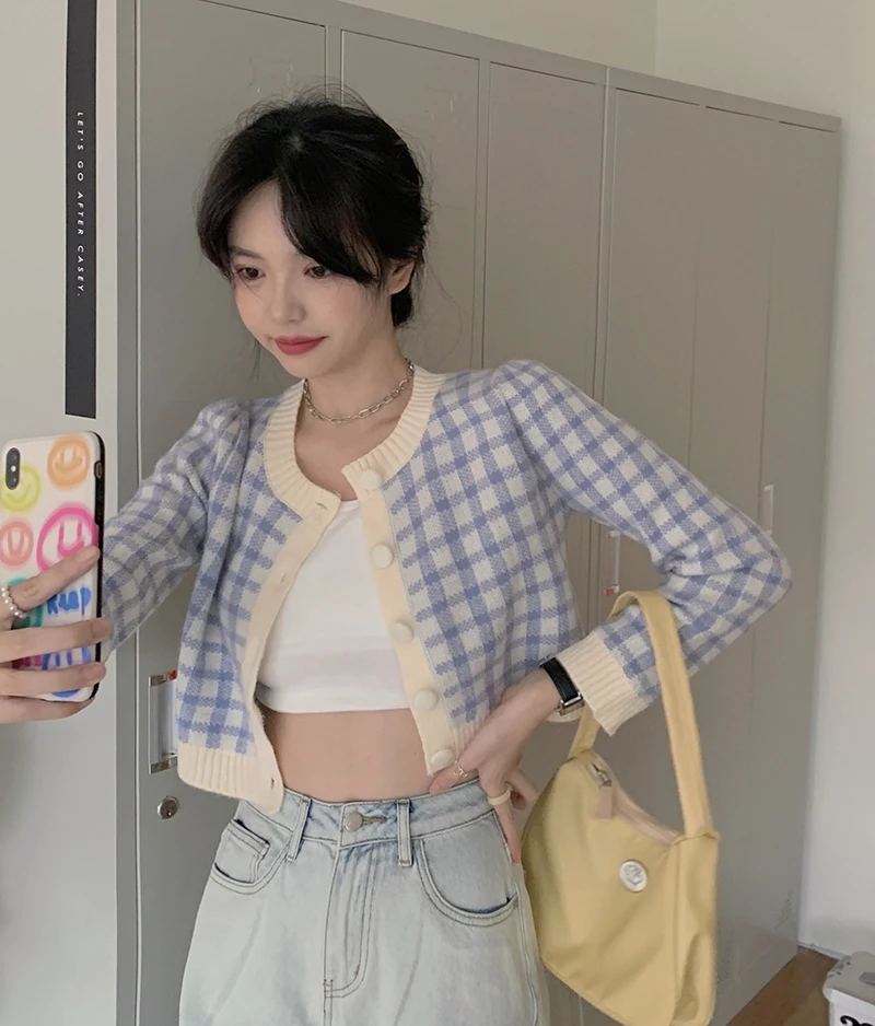 Plaid Knitting Women Sweater Cardigan O-Neck Long-Sleeved Short Empire Slim Female Outwear Coats Top Quality
Plaid Knitting Women Sweater Cardigan O-Neck Long-Sleeved Short Empire Slim Female Outwear Coats Top Quality