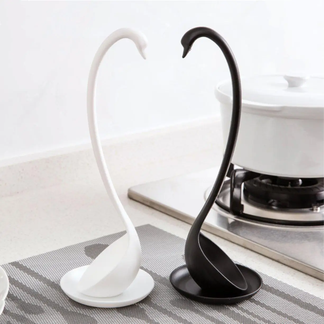 Novelty Swan Soup Ladle Loch Special Design Spoon Kitchen Tools NEW from COOKING Multi-purpose kitchen spoon
Novelty Swan Soup Ladle Loch Special Design Spoon Kitchen Tools NEW from COOKING Multi-purpose kitchen spoon