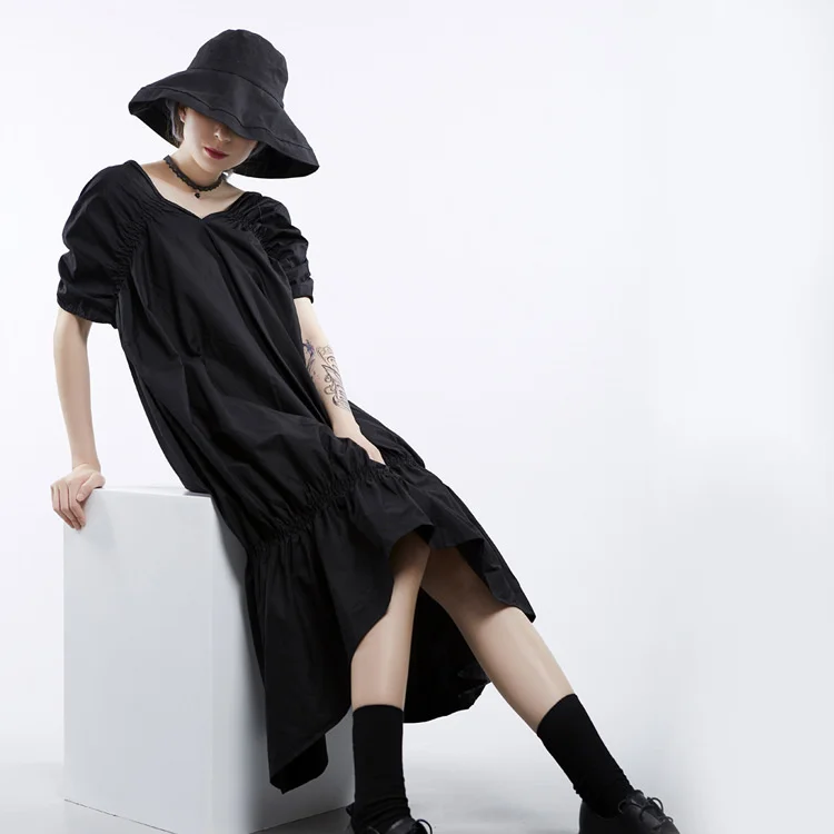 Summer 2021 French Minority Vintage Retro Solid Color Korean V-neck Medium Length Loose Pleated Dress Yalabovso
Summer 2021 French Minority Vintage Retro Solid Color Korean V-neck Medium Length Loose Pleated Dress Yalabovso