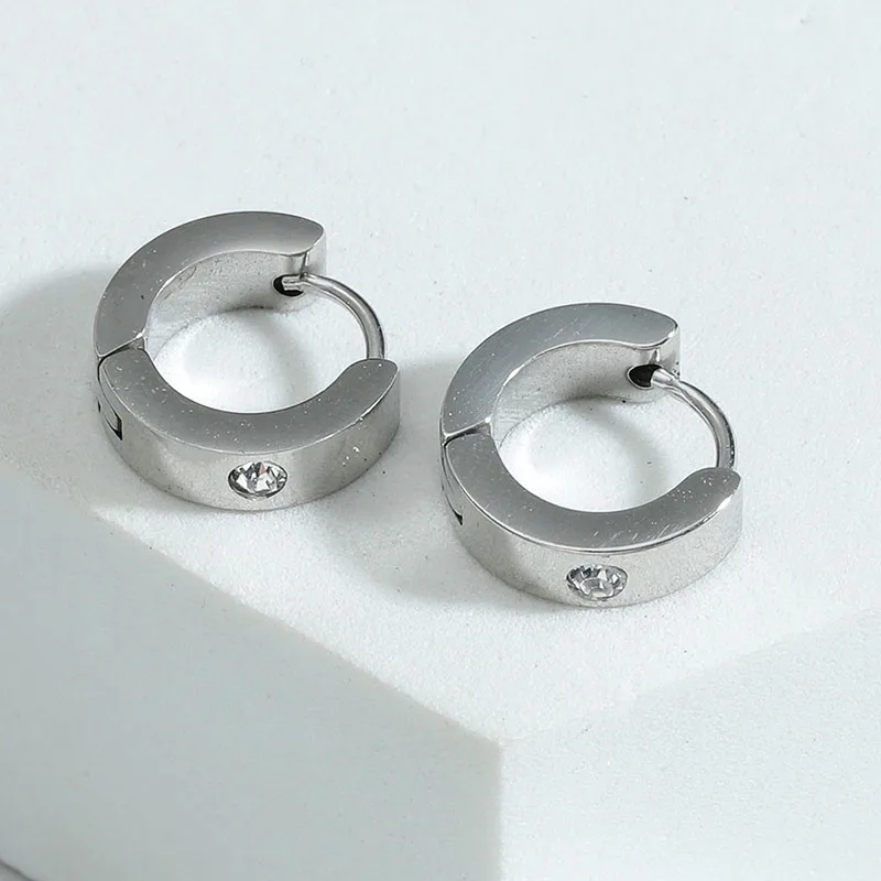 Fashion Unusual Ear Clip Inlay Rhinestone Earrings Stainless Steel Hoop Earrings 2021 Trend Jewelry For Women Girl
Fashion Unusual Ear Clip Inlay Rhinestone Earrings Stainless Steel Hoop Earrings 2021 Trend Jewelry For Women Girl