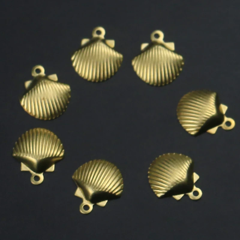 12.3 * 10.5mm Bracelet Necklace Pendant Fashion Small Sea Shell Brass Scallop Shell Pendant Necklace Earrings Accessories
12.3 * 10.5mm Bracelet Necklace Pendant Fashion Small Sea Shell Brass Scallop Shell Pendant Necklace Earrings Accessories