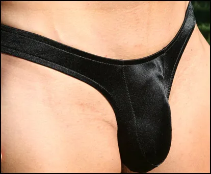 

2018 Private customized BOYTHOR Men's suit low-waist black triangle trunks tight swimming swimwear shorts bikini quick-drying