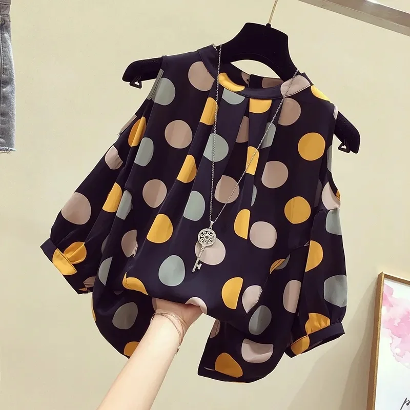 Retro blouse women's plus size summer new style Korean fashion loose lantern sleeves strapless printed chiffon shirt
Retro blouse women's plus size summer new style Korean fashion loose lantern sleeves strapless printed chiffon shirt