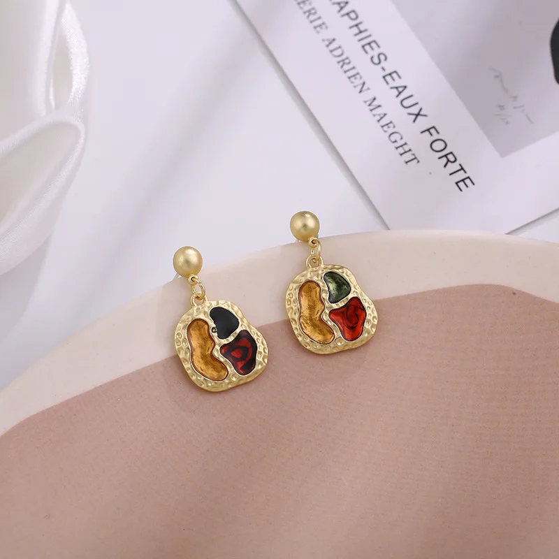Korean Vintage Colorful Enamel Geometric Drop Earrings For Women Trend Clip On Earring without Piercing Pendientes
Korean Vintage Colorful Enamel Geometric Drop Earrings For Women Trend Clip On Earring without Piercing Pendientes