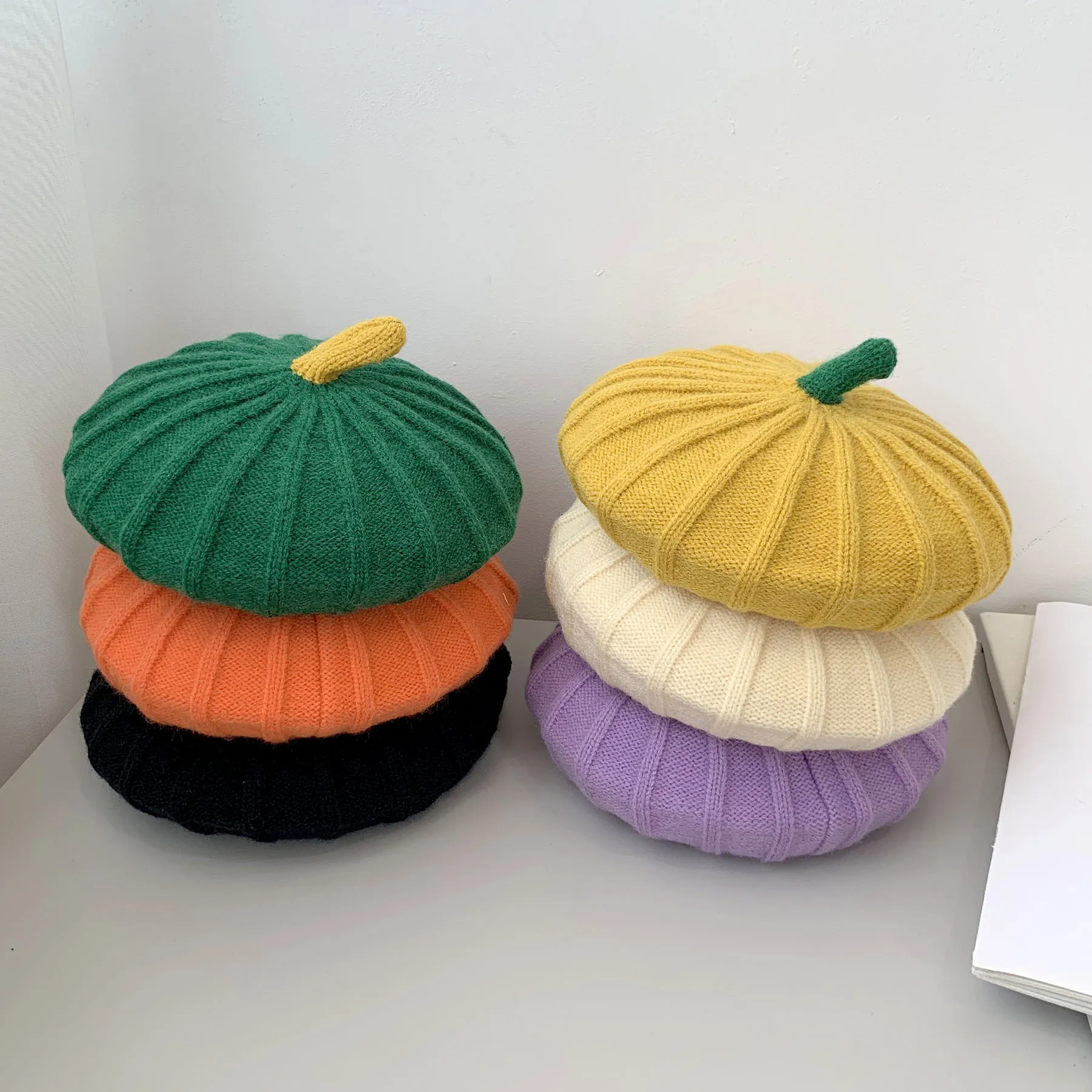 Vintage Pumpkin Children Beret French Artist Warm Wool Winter Beanie Hat Cap Plain Beret Hats Solid Color Girls Boys Winter Caps
Vintage Pumpkin Children Beret French Artist Warm Wool Winter Beanie Hat Cap Plain Beret Hats Solid Color Girls Boys Winter Caps