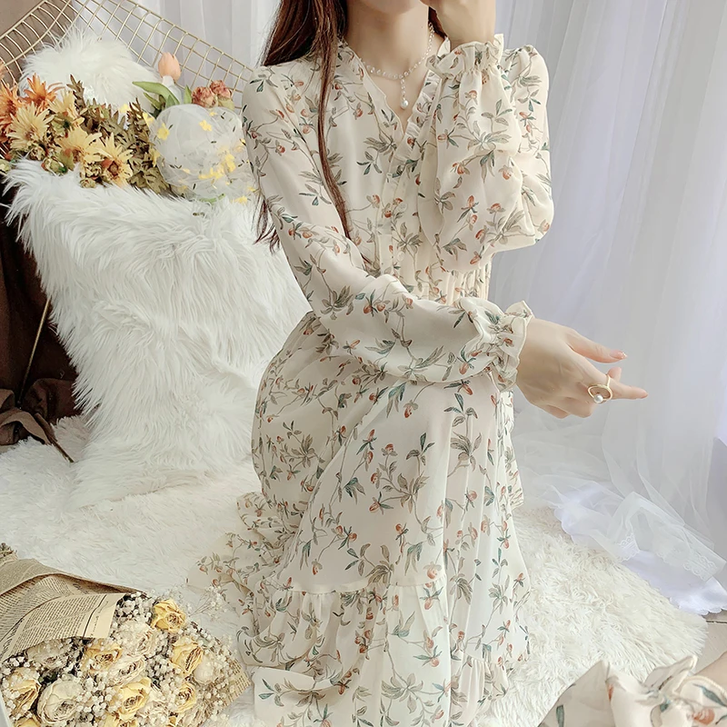 Bornladies 2021 New V-neck Floral Chiffon Dress Women Korean Japanese Trendy Office Lady Dresses
Bornladies 2021 New V-neck Floral Chiffon Dress Women Korean Japanese Trendy Office Lady Dresses