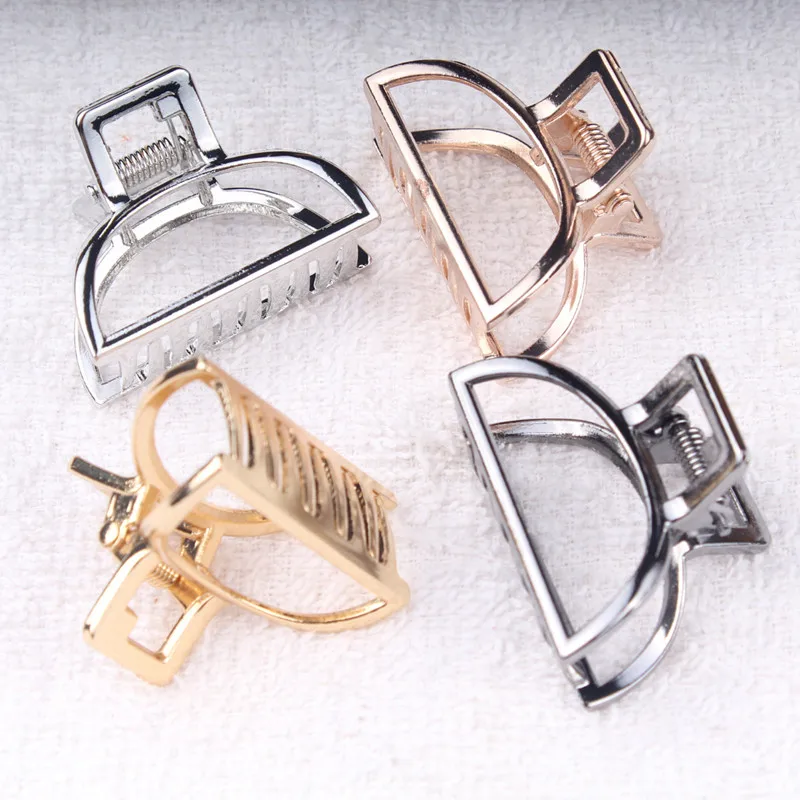 1Pcs Hair Accessories for Women Metal Modern Stylish Hair Claw Hair Clips Bun Pony Tail Holder Washing Beauty Salon Hair Pin
1Pcs Hair Accessories for Women Metal Modern Stylish Hair Claw Hair Clips Bun Pony Tail Holder Washing Beauty Salon Hair Pin